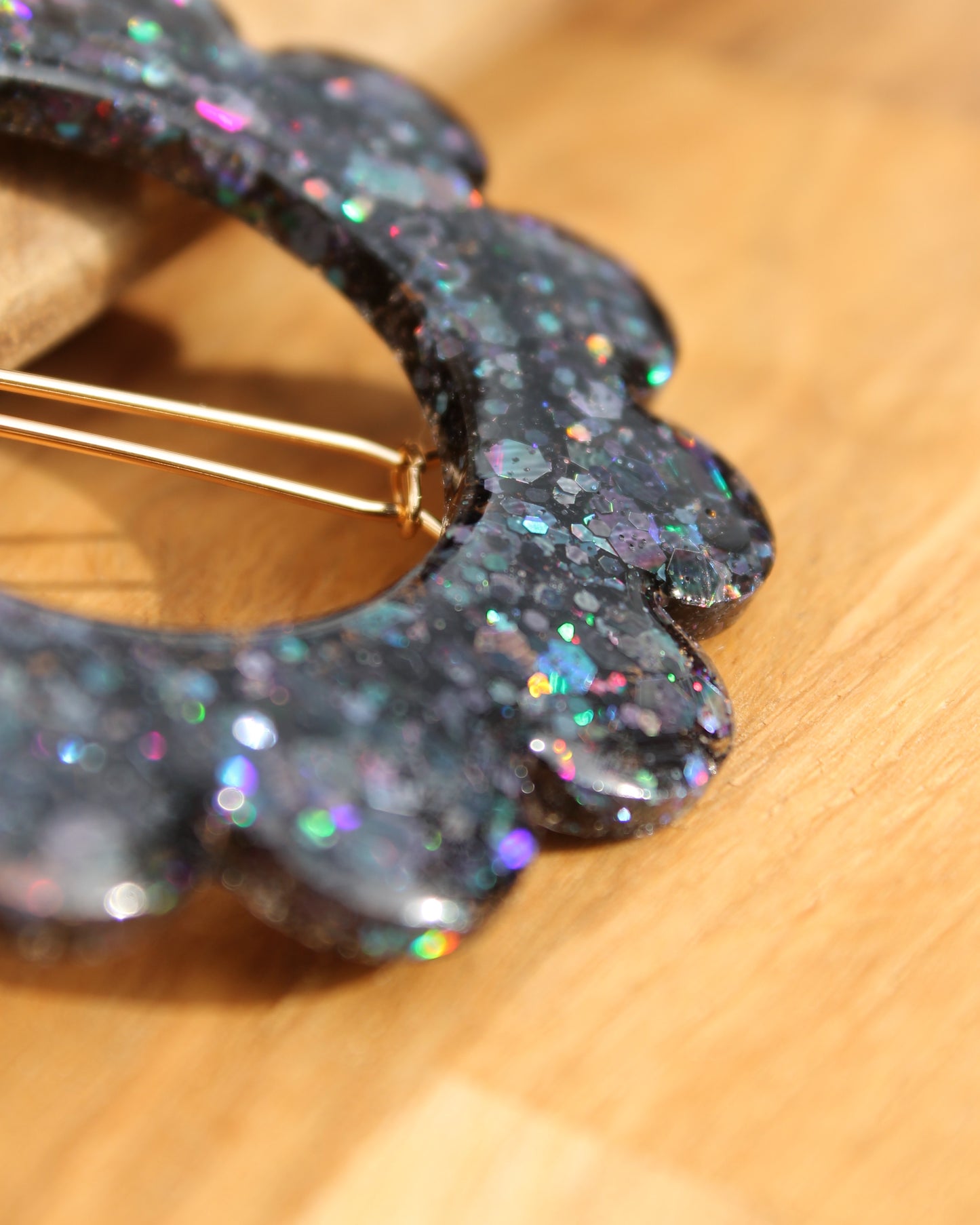 🌸 Les Scintillantes – Barrette holographique