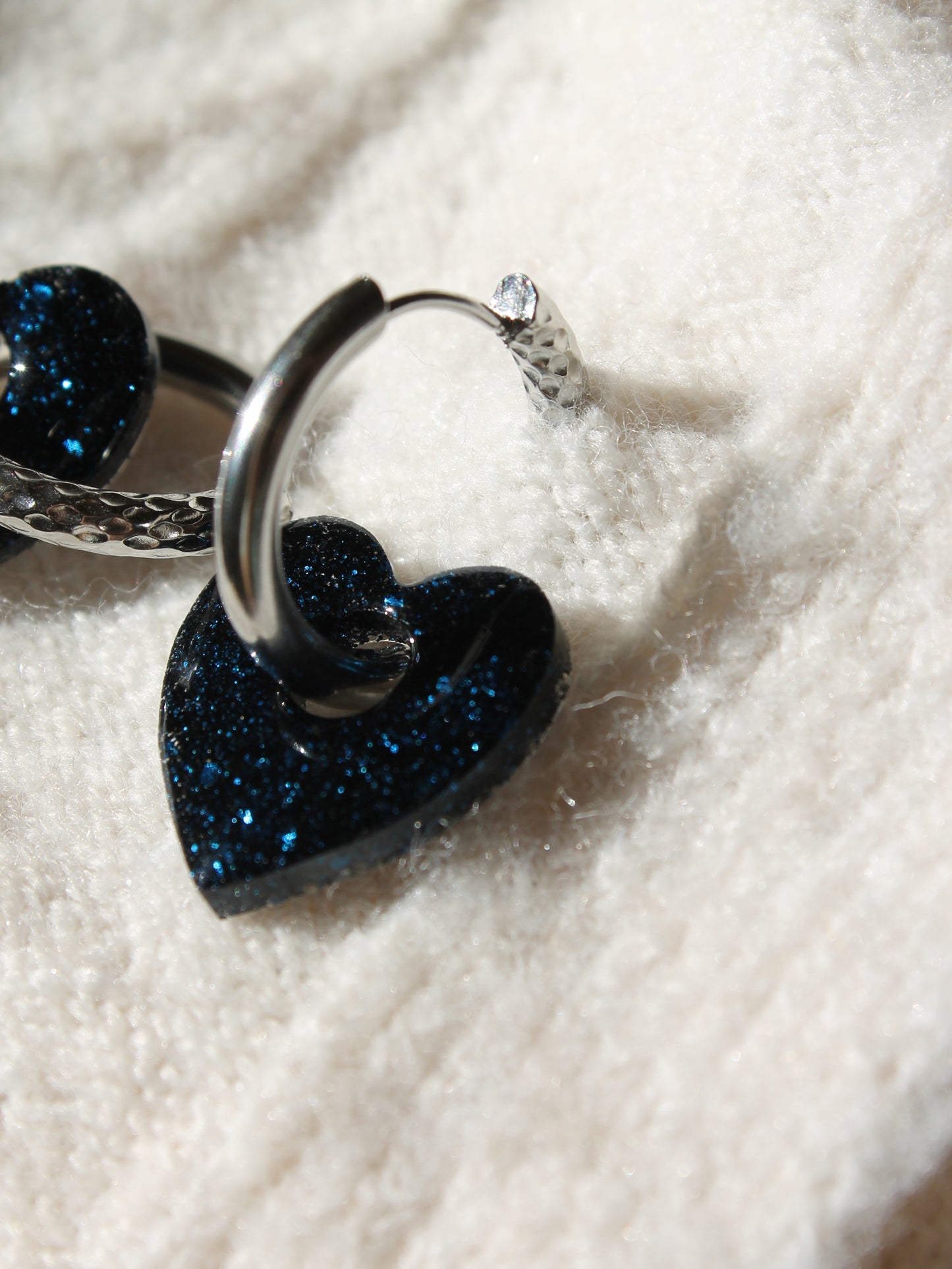 Pampilles seules " Amor " - sans créoles (34 couleurs)