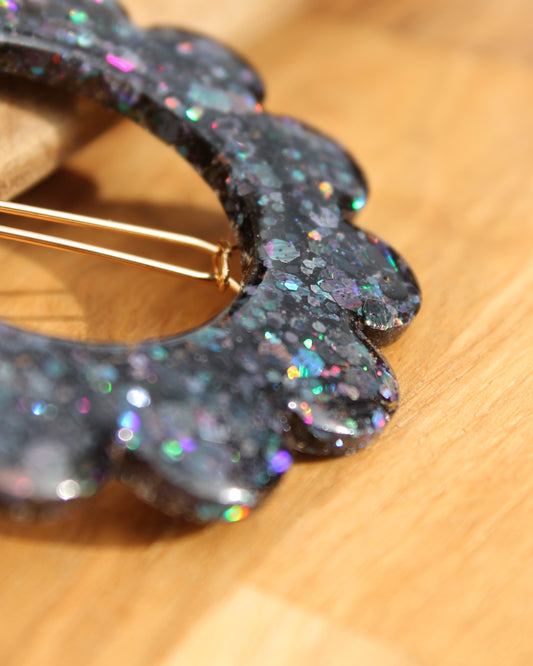 🌸 Les Scintillantes – Barrette holographique