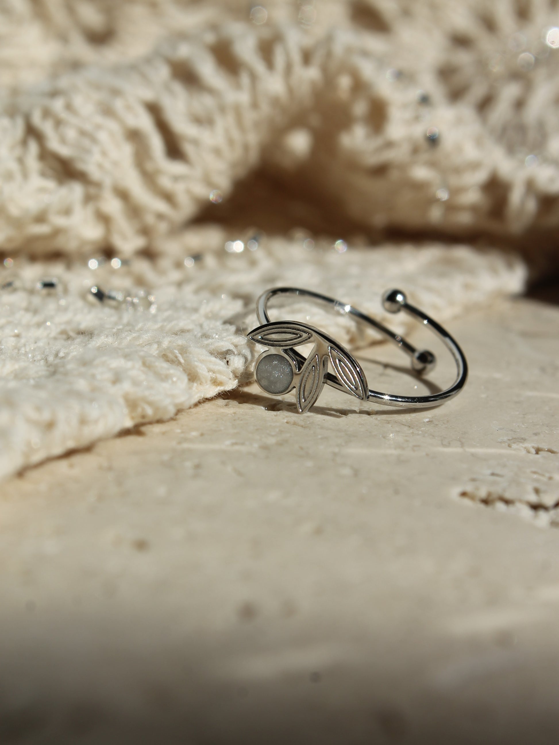 La bague Epure argentée