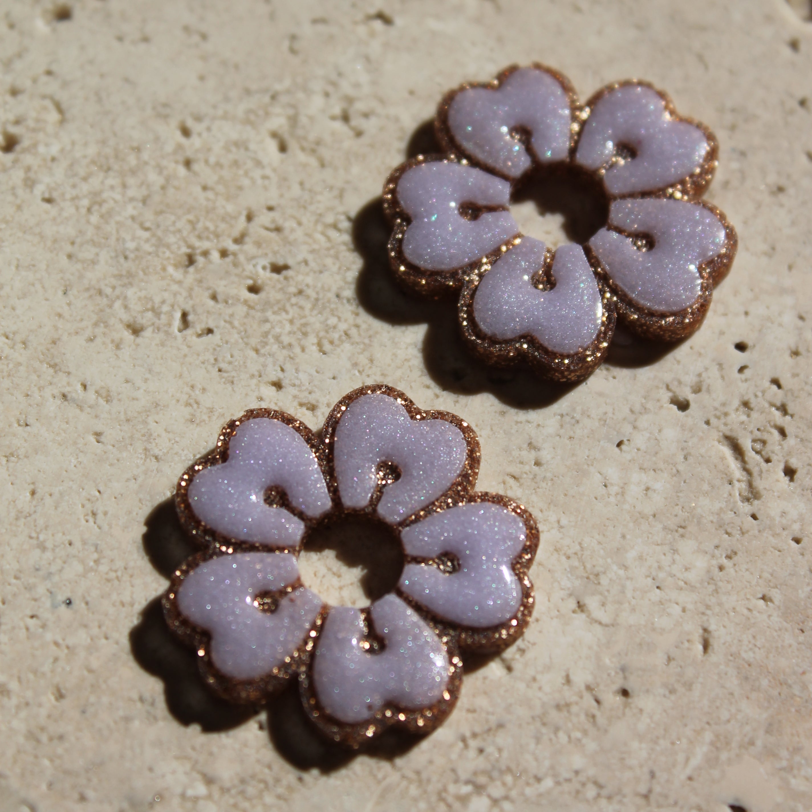 Les fleurs de cerisier _ iris et doré _ pampilles seules