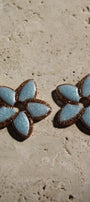Fleur de Tiaré _ Bleu ciel &  doré_ pampilles seules