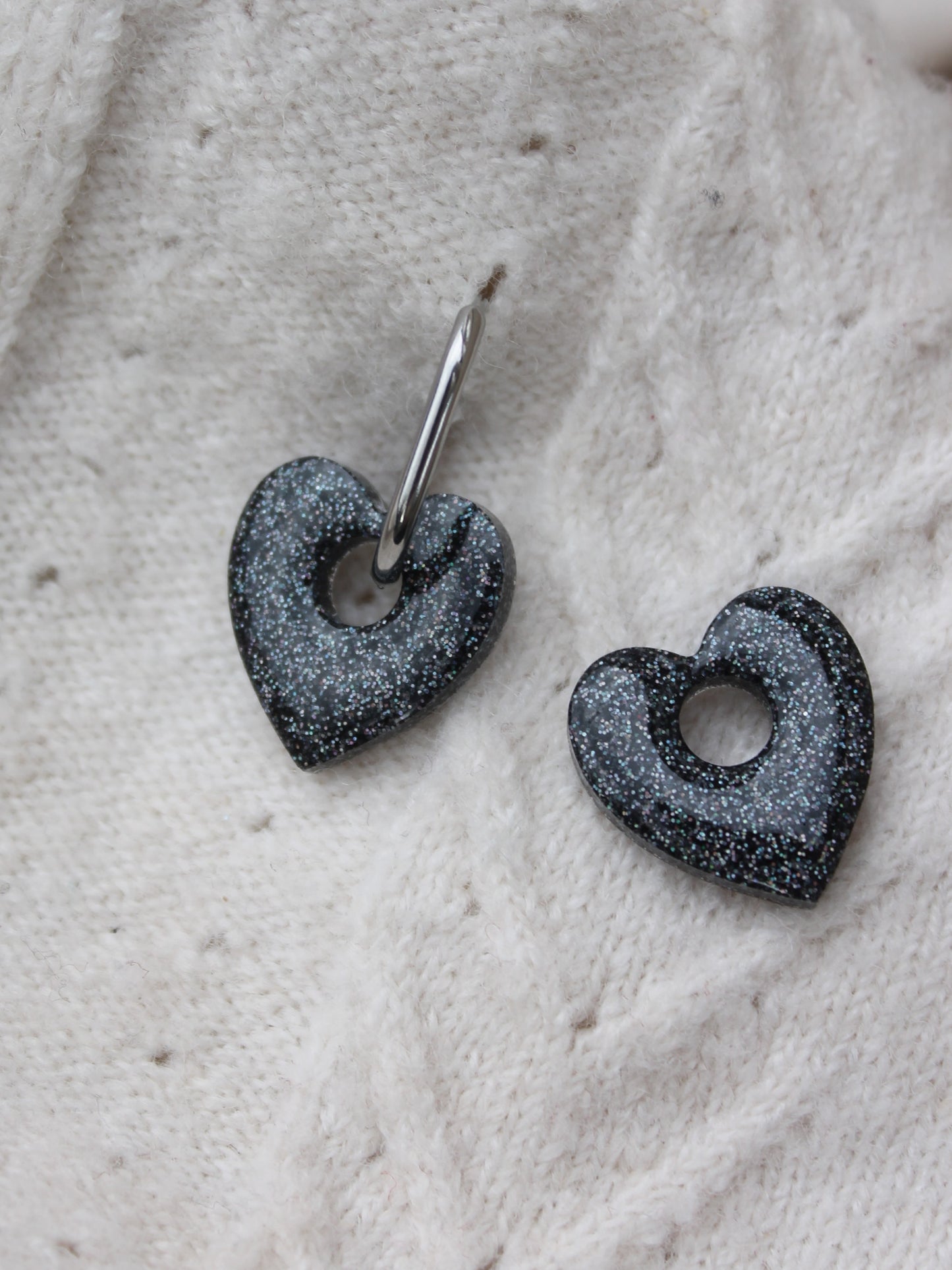 Pampilles seules " Amor " - sans créoles (34 couleurs)